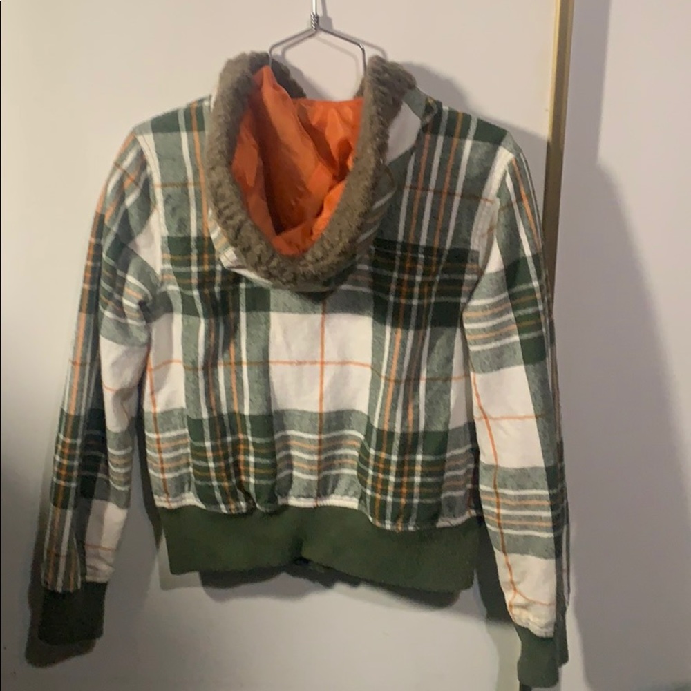 Cute coat - Picture 2 of 2